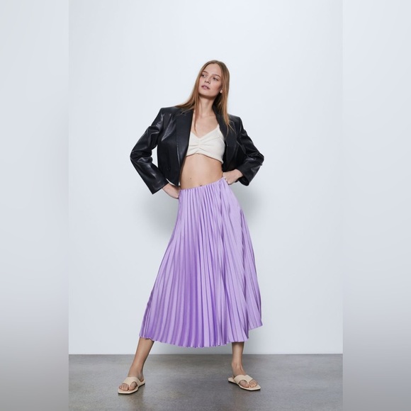 Zara Dresses & Skirts - ZARA Pleated Accordion Lavender Midi Skirt Size Medium
